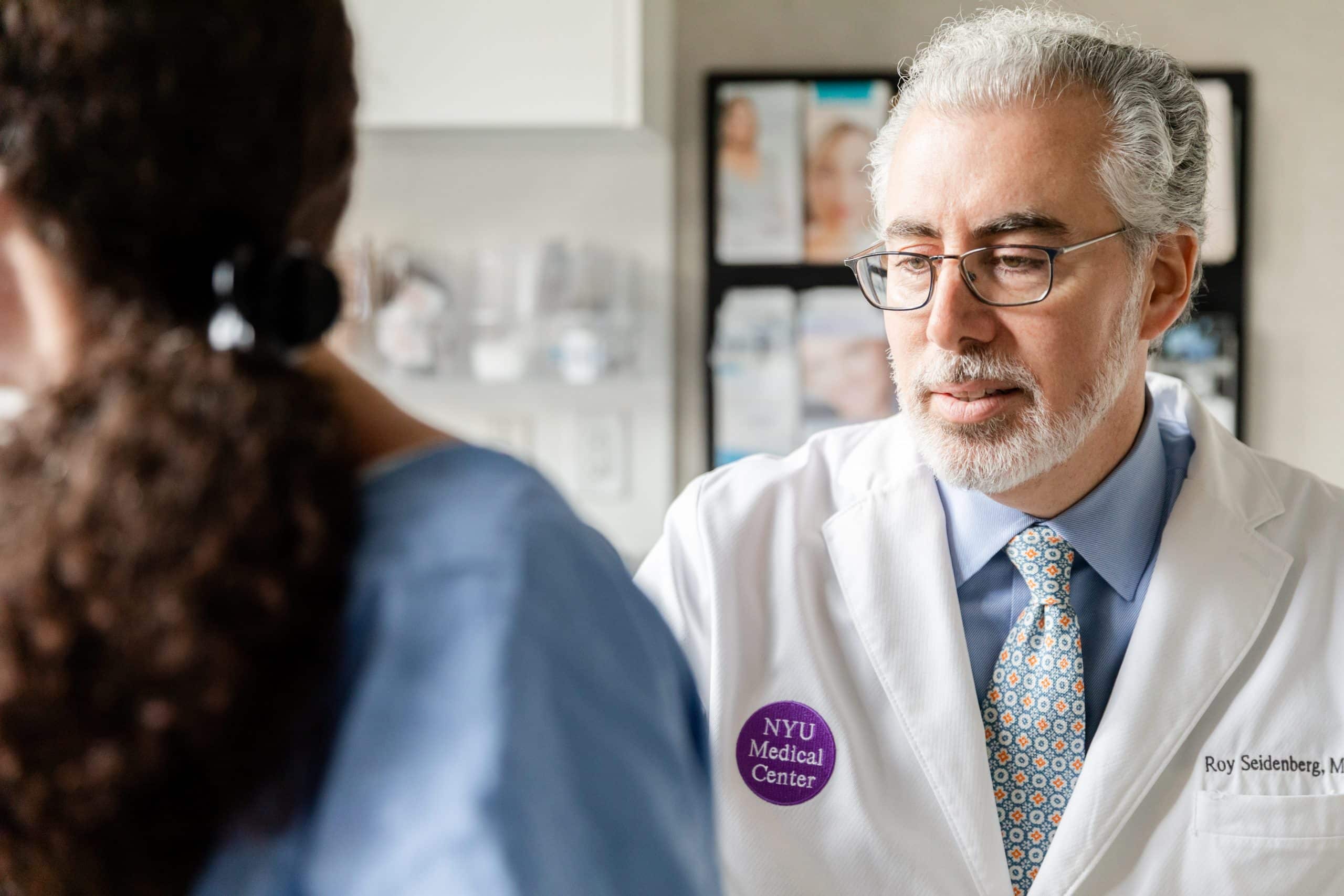 lsscny doctor consulting patient new york, ny lsscny doctor consulting patient new york, ny