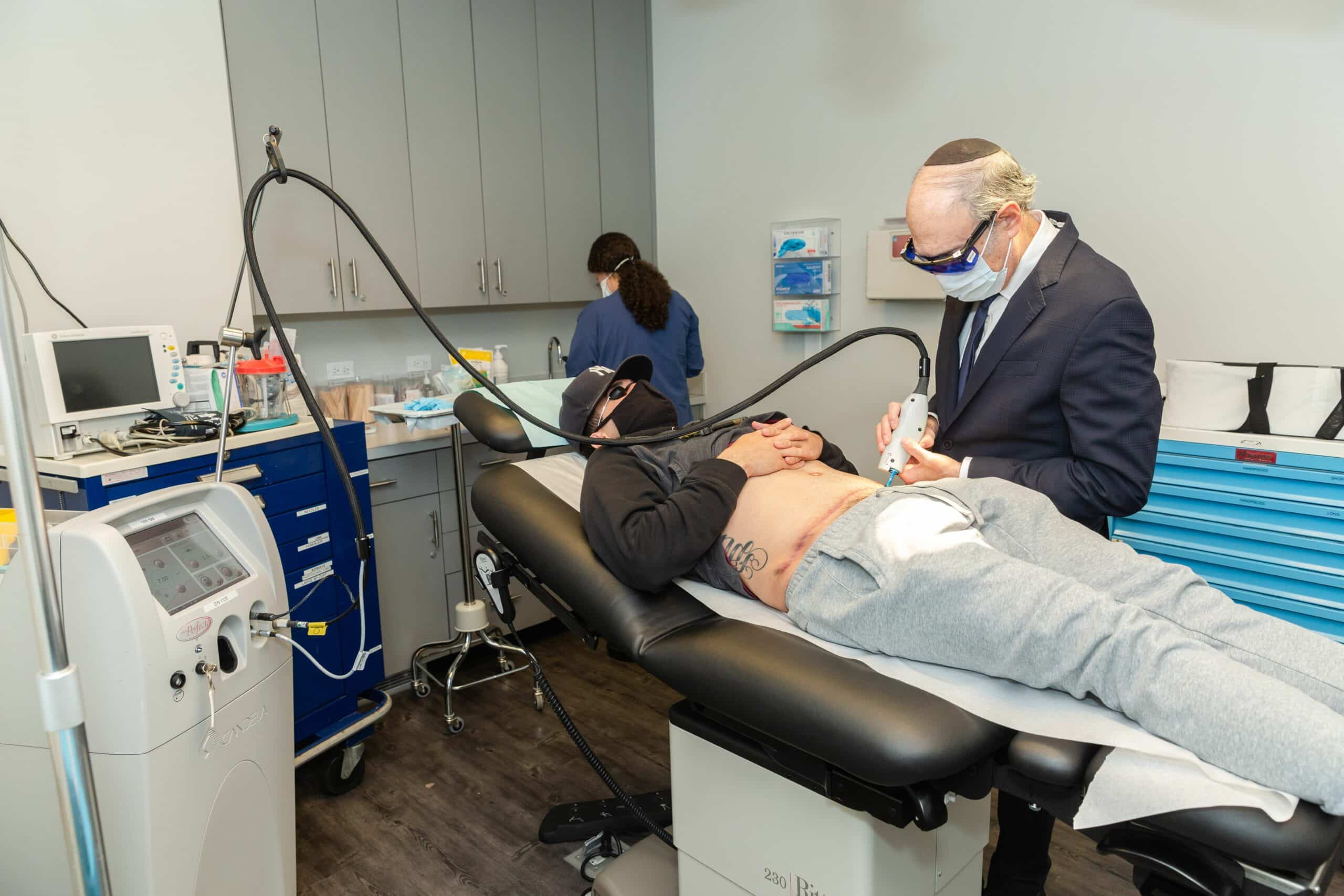 Laser-treatment-for-abdominoplasty-scar-LSSC-NYC-1 scar removal in new york