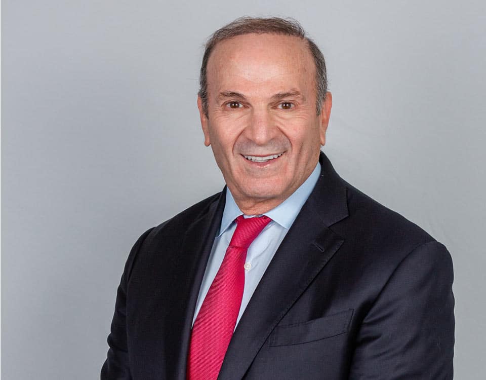 Dr-Geronemus-Laser-Skin-Surgery-New-York-City-NY Headshot of Board Certified Dermatologist, Dr. Geronemus from Laser & Skin Surgery Center, NYC, NY.