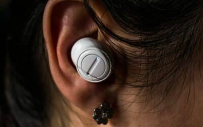 Why sharing earbuds could be the cause of uncomfortable ear acne