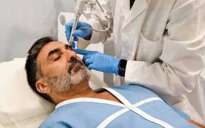 4 Effective Non-Surgical Neck Tightening Procedures To Try in 2025